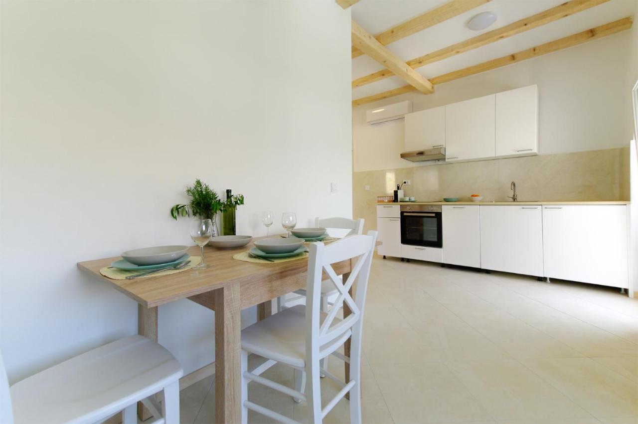 Apartmani Porat Sali Ngoại thất bức ảnh