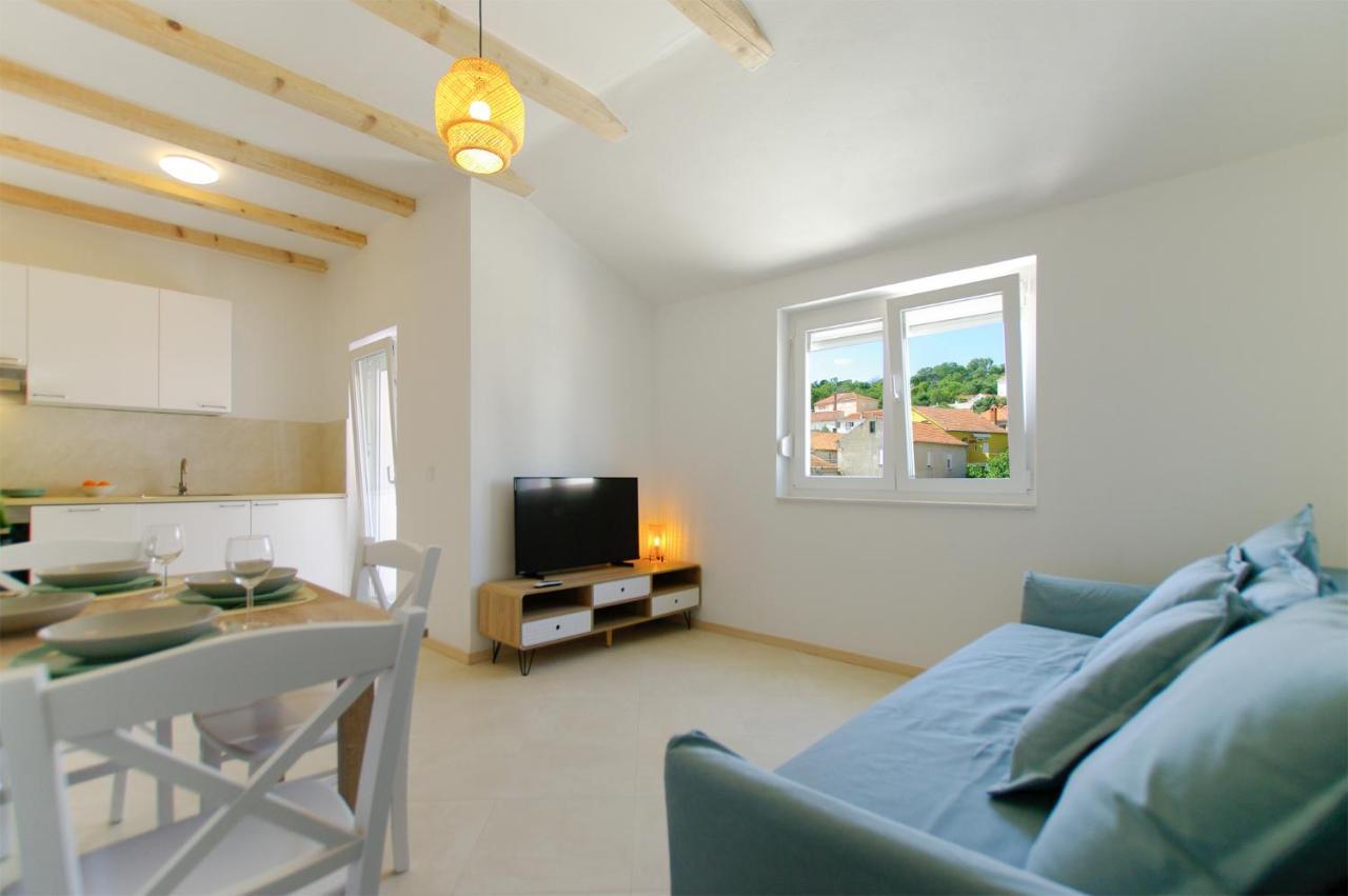 Apartmani Porat Sali Ngoại thất bức ảnh